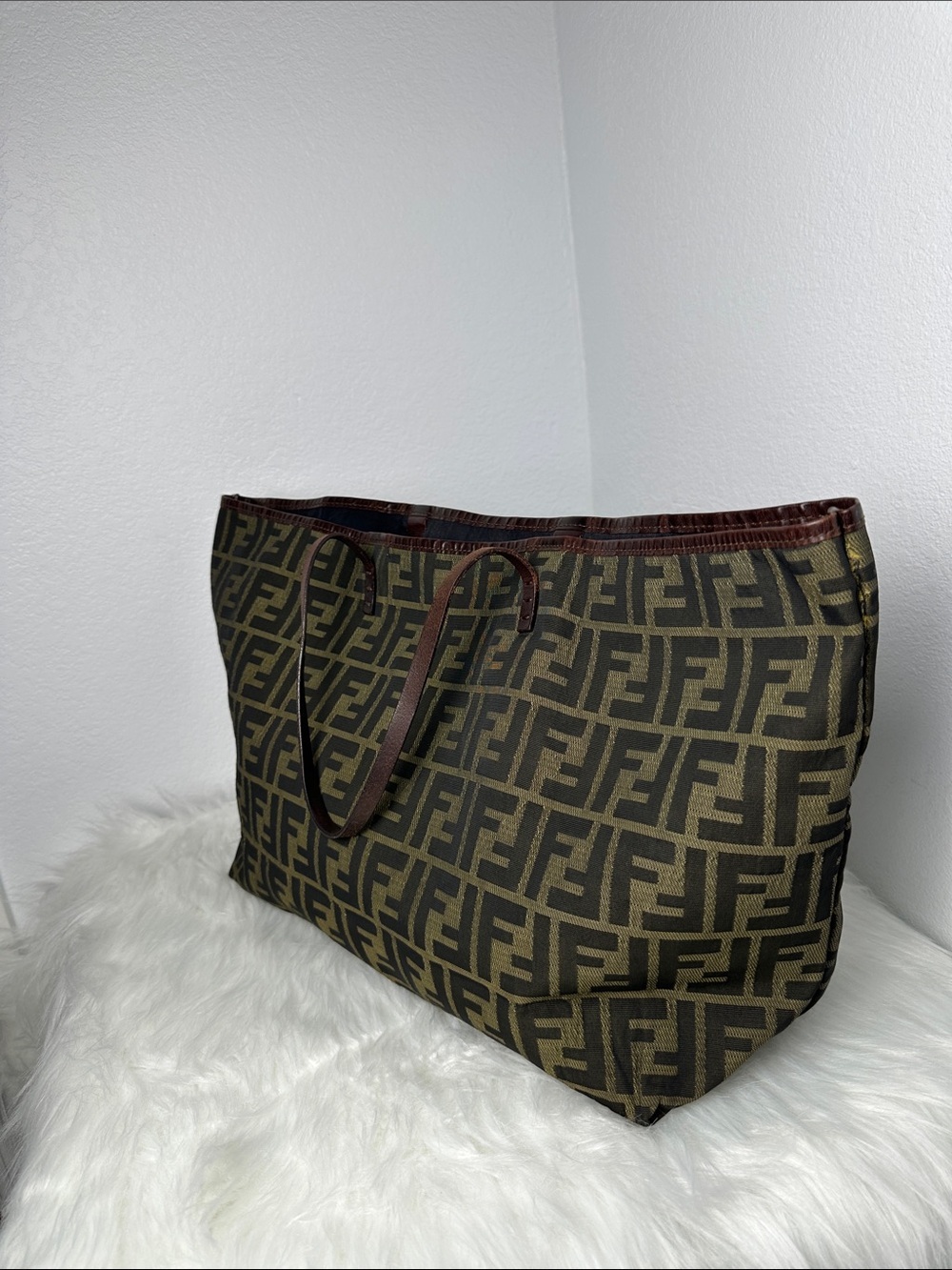 💯Authentic Vintage Fendi Zucca Tote Bag🍀 - Picture 8 of 14